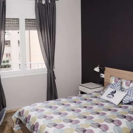 Rent this 3 bed apartment on Jardins de Flora Tristan in Carrer d'Aragó, 08001 Barcelona