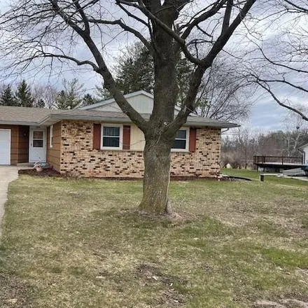 Buy this 3 bed house on 6924 Lark Avenue in Hartford, WI 53027