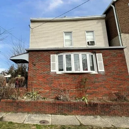 Buy this 2 bed house on 645 McGillvray Place in Linden, NJ 07036