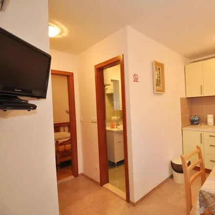 Image 2 - 21310 Grad Omiš, Croatia - Apartment for rent