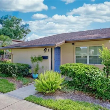 Buy this 2 bed condo on 2162 Sylvester Court in Lakeland, FL 33803