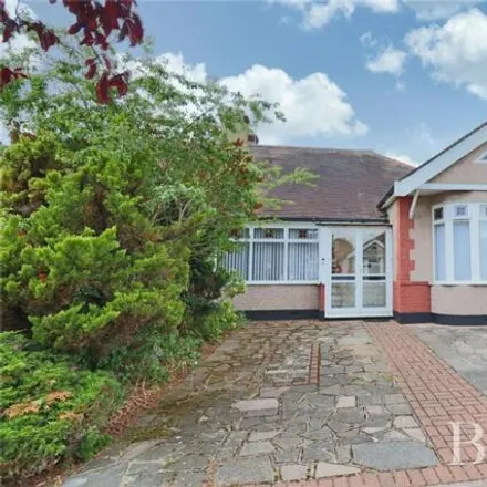 Image 1 - Ravenscourt Drive, London, RM12 6HL, United Kingdom - House for sale