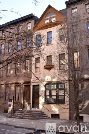 Rent this 1 bed apartment on 1530 Pine St