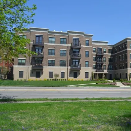 Buy this 3 bed condo on 1671 Eastwood Avenue in Columbus, OH 43203