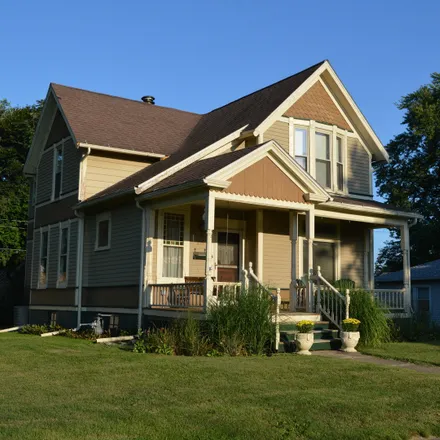 Buy this 4 bed house on 215 North Vernon Street in Princeton, IL 61356