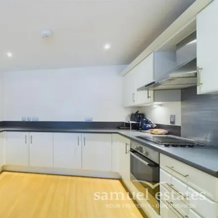 Image 7 - KFC, 3 Chapter Way, London, SW19 2RE, United Kingdom - Apartment for sale