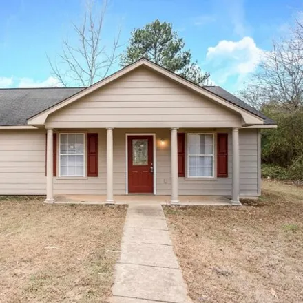 Rent this 3 bed house on 1398 Anglia Circle in Jefferson County, AL 35020