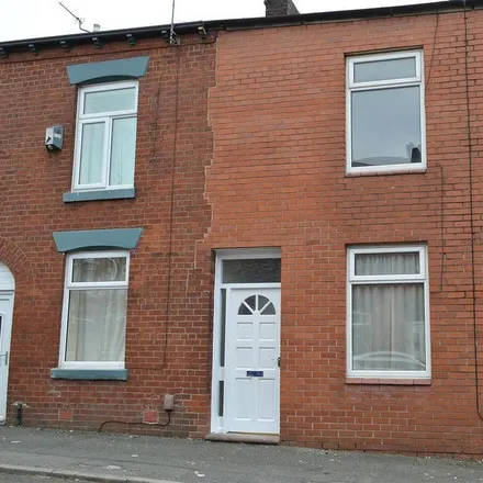 Rent this 2 bed townhouse on Stanley Street in Chadderton, OL9 0HX