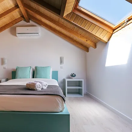 Rent this 3 bed townhouse on Óbidos in Estrada da Cerca, 2510-106 Óbidos