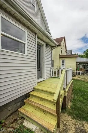 Image 4 - 19 24th Street Northwest, Johnsons Corners, Barberton, OH 44203, USA - House for sale