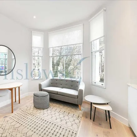 Image 2 - Courtleigh, 126 Earl's Court Road, London, W8 6QH, United Kingdom - Apartment for rent