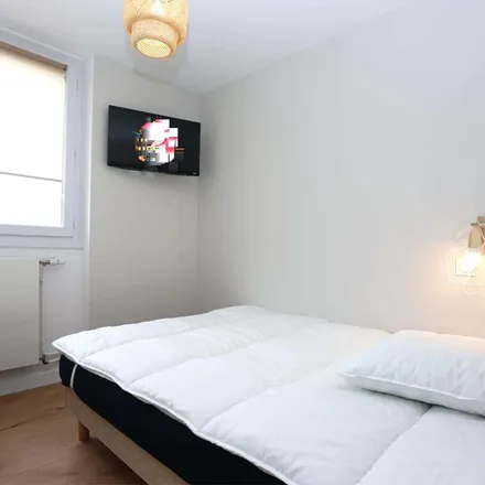 Image 2 - 3 Rue Joachim du Bellay, 29200 Brest, France - Apartment for rent