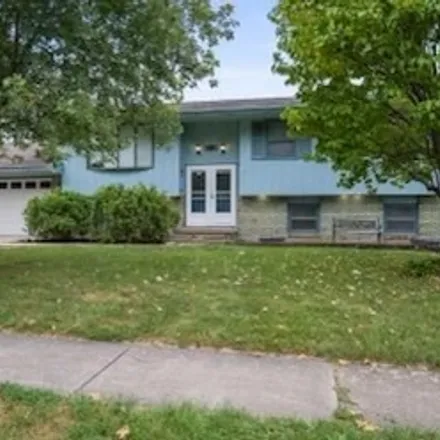 Image 1 - 1713 West College Avenue, Normal, IL 61761, USA - House for sale