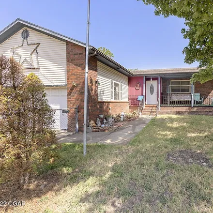 Image 1 - 1215 Mineral Street, Webb City, MO 64870, USA - House for sale