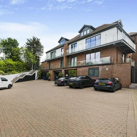 Rent this 3 bed apartment on 175 Manor Road in Grange Hill, Chigwell