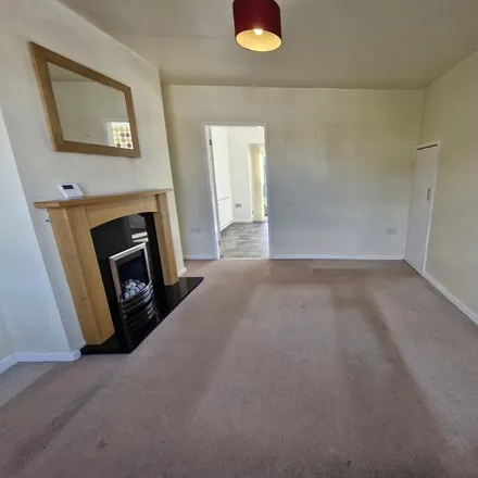 Image 2 - Springfield Rise, Horsforth, LS18 5DS, United Kingdom - Townhouse for rent