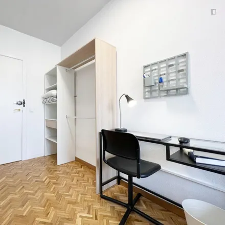 Rent this 5 bed room on Calle de San Germán in 57, 28020 Madrid
