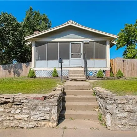 Buy this 3 bed house on 1608 Yecker Avenue in Kansas City, KS 66104
