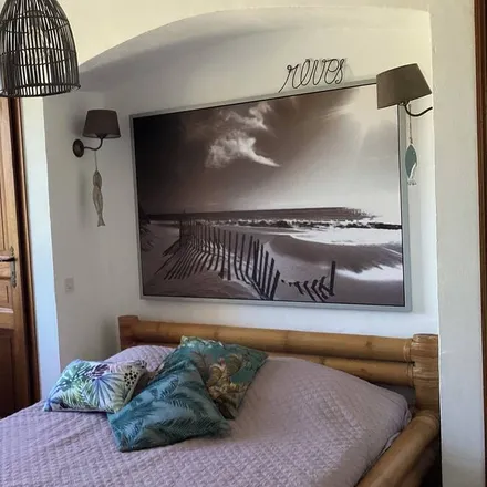 Rent this 5 bed house on Roquebrune-sur-Argens in Var, France