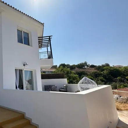 Buy this 2 bed duplex on Pegeia