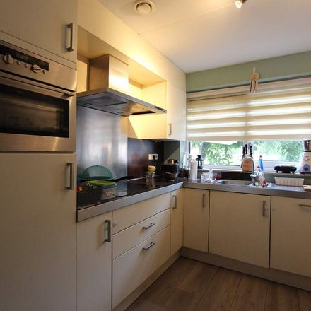 Rent this 5 bed apartment on Poëziestraat 45 in 1321 HH Almere, Netherlands