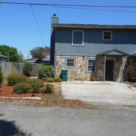 Rent this 2 bed townhouse on 304 Harris Street in Harris, Okaloosa County