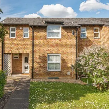 Buy this 3 bed house on Guildford Road in Bagshot, GU18 5RE