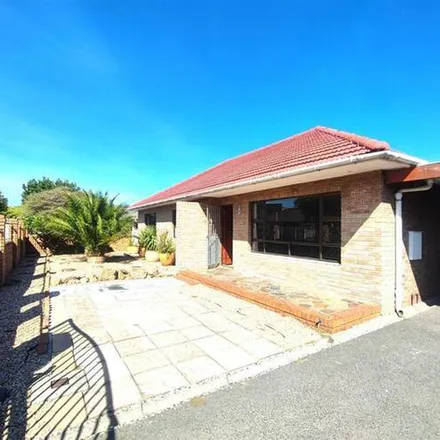 Rent this 3 bed apartment on Taronga Road in Crawford, Cape Town