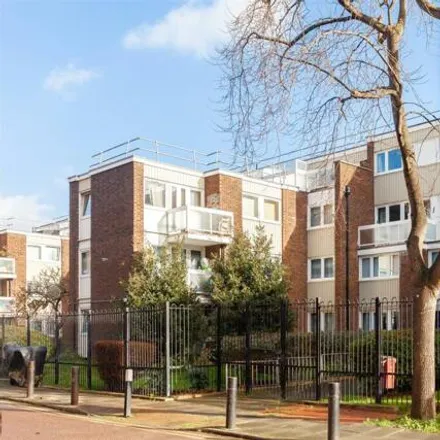 Buy this 3 bed apartment on Bethnal Green Station in Bethnal Green Road, London