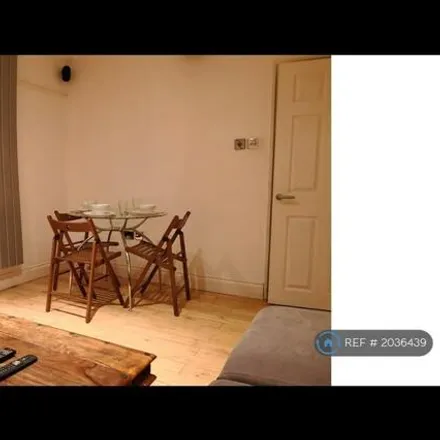 Image 3 - City View House, 455-463 Bethnal Green Road, London, E2 9QH, United Kingdom - Apartment for rent