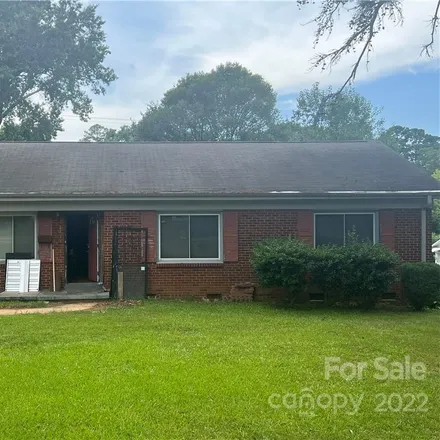 Buy this 3 bed house on 2410 Ashley Road in Charlotte, NC 28208
