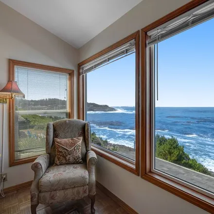 Rent this 3 bed house on Depoe Bay