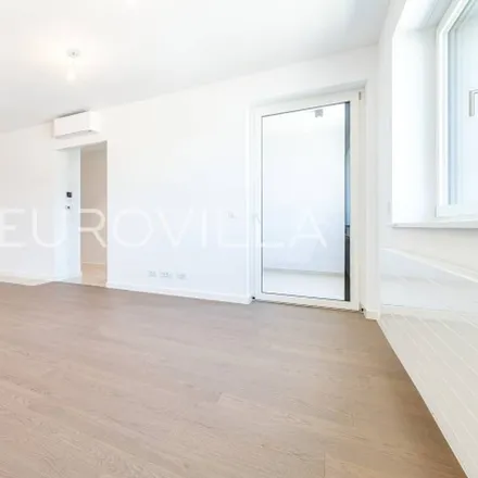 Rent this 3 bed apartment on Ulica Charlesa Darwina in 10114 City of Zagreb, Croatia
