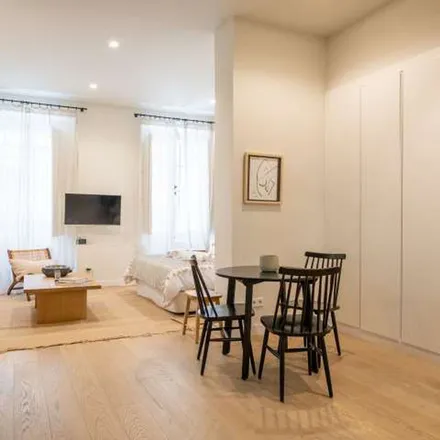 Rent this 1 bed apartment on Calle de San Mateo in 28004 Madrid, Spain