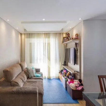 Buy this 2 bed apartment on Avenida Rubens Fraga de Toledo Arruda in Cangaíba, São Paulo - SP