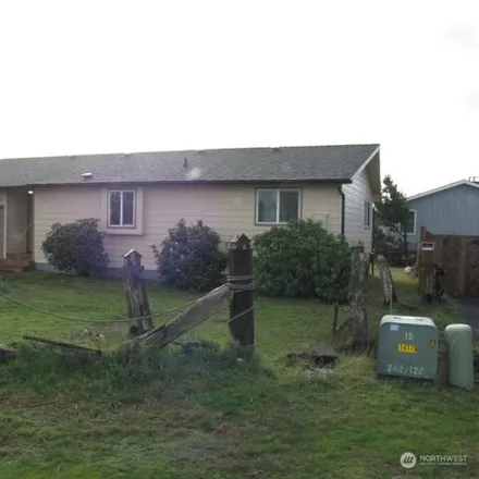 Image 3 - 806 324th Place, Pacific County, WA 98641, USA - House for sale