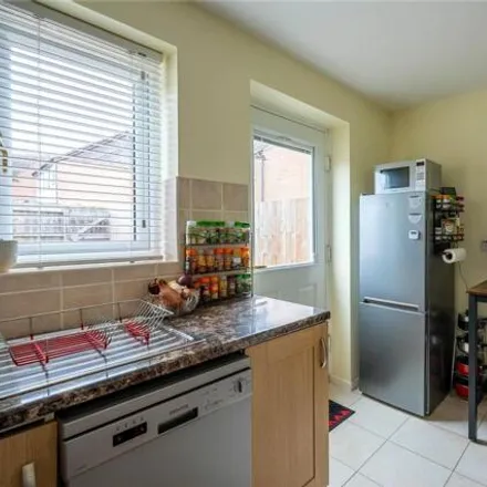 Image 7 - Kinross Drive, Bletchley, MK3 7UF, United Kingdom - Townhouse for sale
