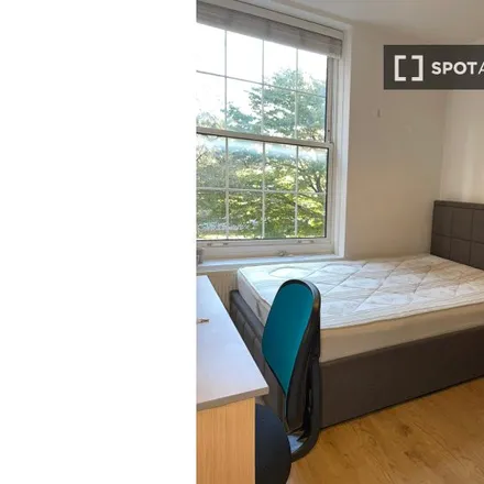 Rent this 3 bed room on Richborough House in Pembury Road, London