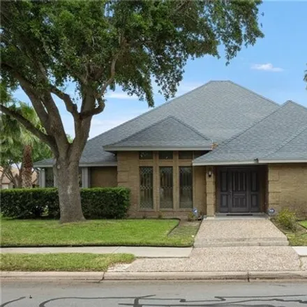 Buy this 4 bed house on 118 East Marigold Avenue in McAllen, TX 78501