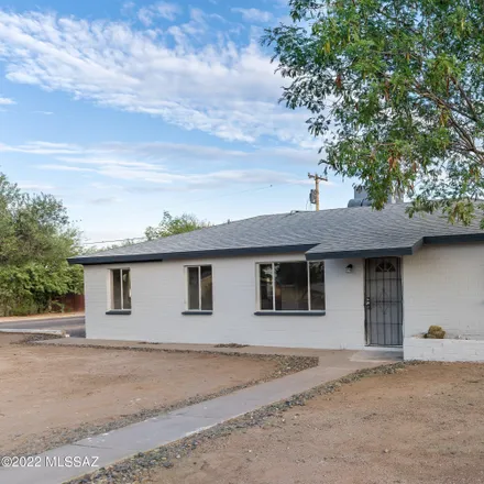 Buy this 3 bed house on 6101 East 28th Street in Tucson, AZ 85711