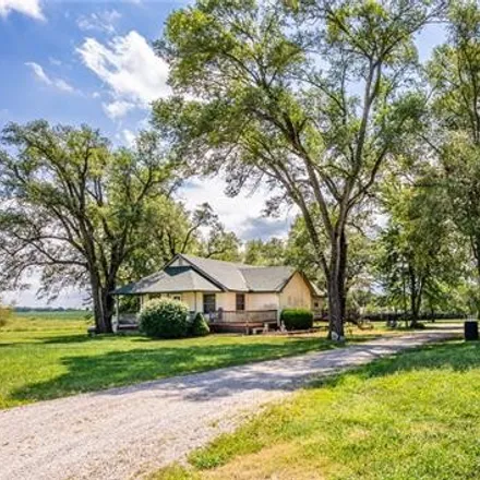 Image 1 - 28701 Old Kansas City Road, Ringer, Miami County, KS 66071, USA - House for sale