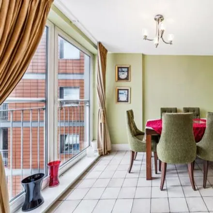 Image 3 - unnamed road, London, TW8 0FB, United Kingdom - Apartment for sale