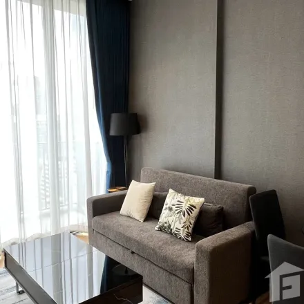 Image 5 - 28, Chit Lom Road, Ratchaprasong, Pathum Wan District, Bangkok 10330, Thailand - Apartment for rent