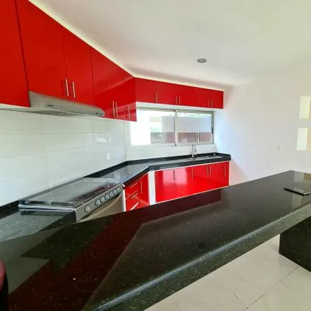 Rent this 4 bed house on Loma Sol in Lomas de Tzompantle, 62130 Cuernavaca