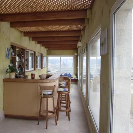 Buy this 5 bed apartment on Caletera Edmundo Eluchans in 254 0070 Viña del Mar, Chile