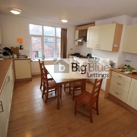 Rent this 5 bed apartment on University of Leeds in Blandford Grove, Arena Quarter