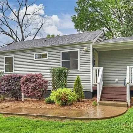 Buy this 2 bed house on 1508 Brook Road in Charlotte, NC 28205