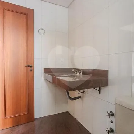Rent this 3 bed apartment on Uniflex in Rua Eudoro Berlink, Moinhos de Vento