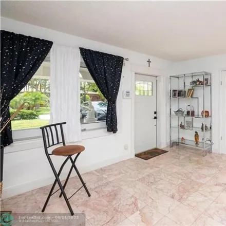 Image 4 - 243 Trade Winds Avenue North, Lauderdale-by-the-Sea, Broward County, FL 33308, USA - House for sale