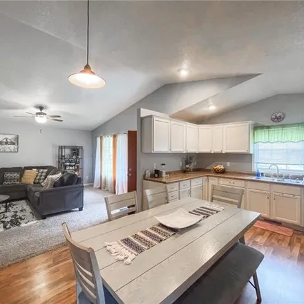 Image 7 - 1274 East 36th Court, Des Moines, IA 50317, USA - House for sale